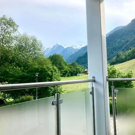 Gletscherblick By Jara *